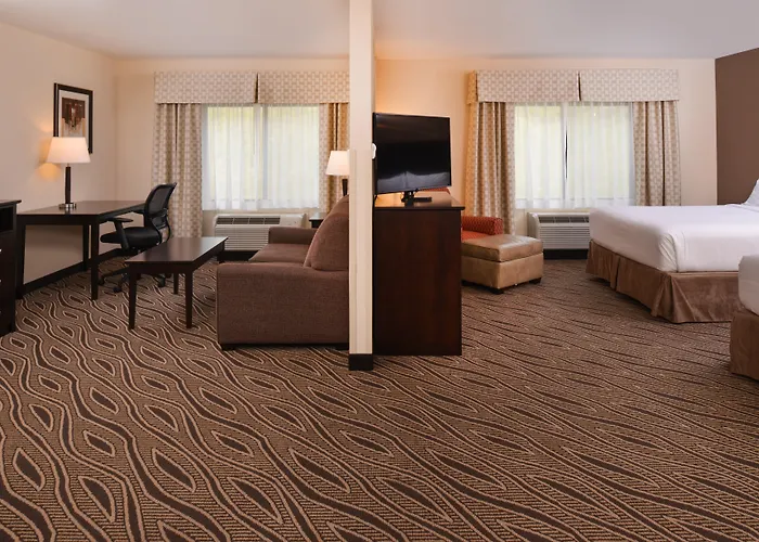 Holiday Inn Express & Suites Washington - Meadow Lands By Ihg