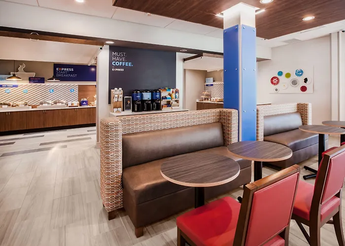 Holiday Inn Express & Suites - Moundsville By Ihg